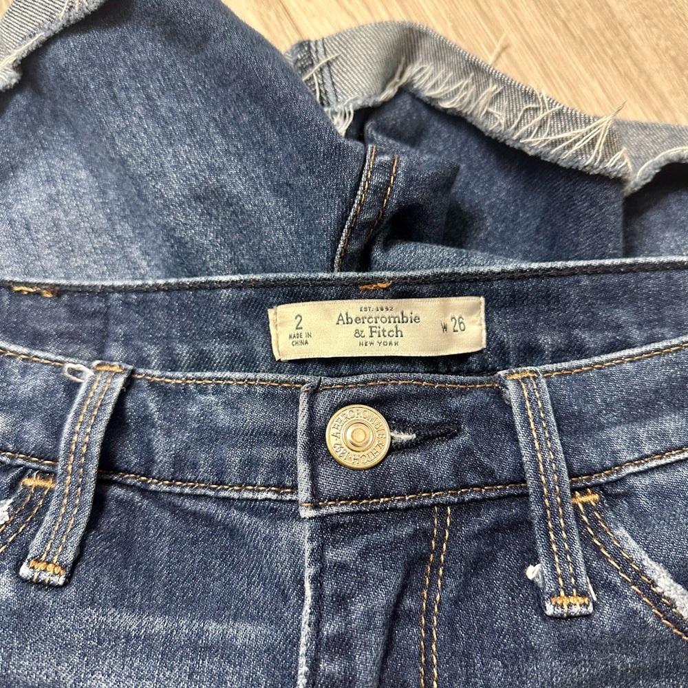 Abercrombie & Fitch Women's Jean Shorts - Picture 2 of 4
